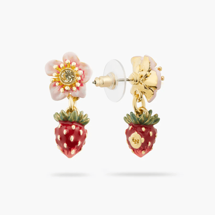 Pendientes bolitas fresa silvestre y flor de rosa