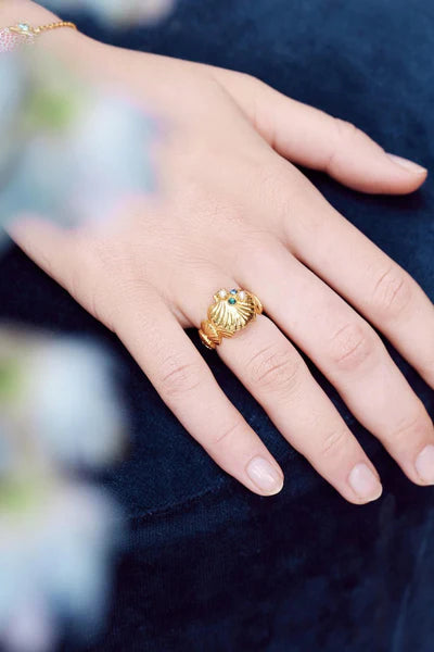 Escar Seashell and Crab Secret Ring